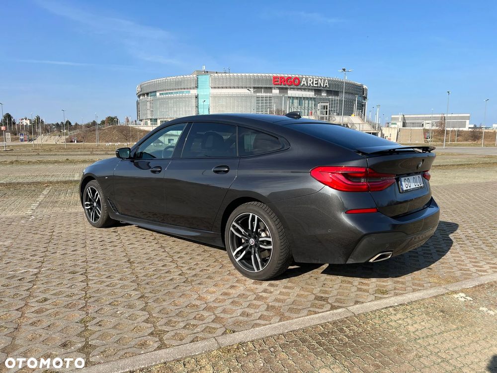 BMW 6GT - 11