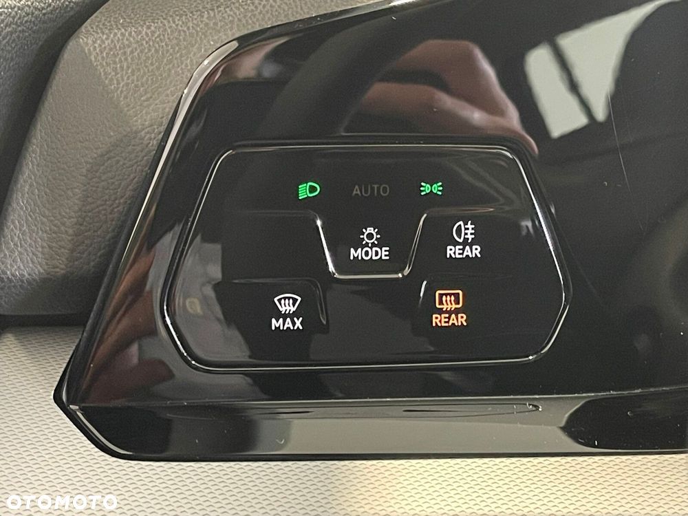 Volkswagen Golf Variant - 23