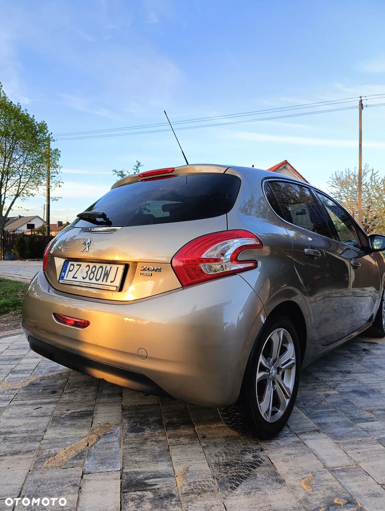 Peugeot 208 1.6 e-HDi Allure STT - 5