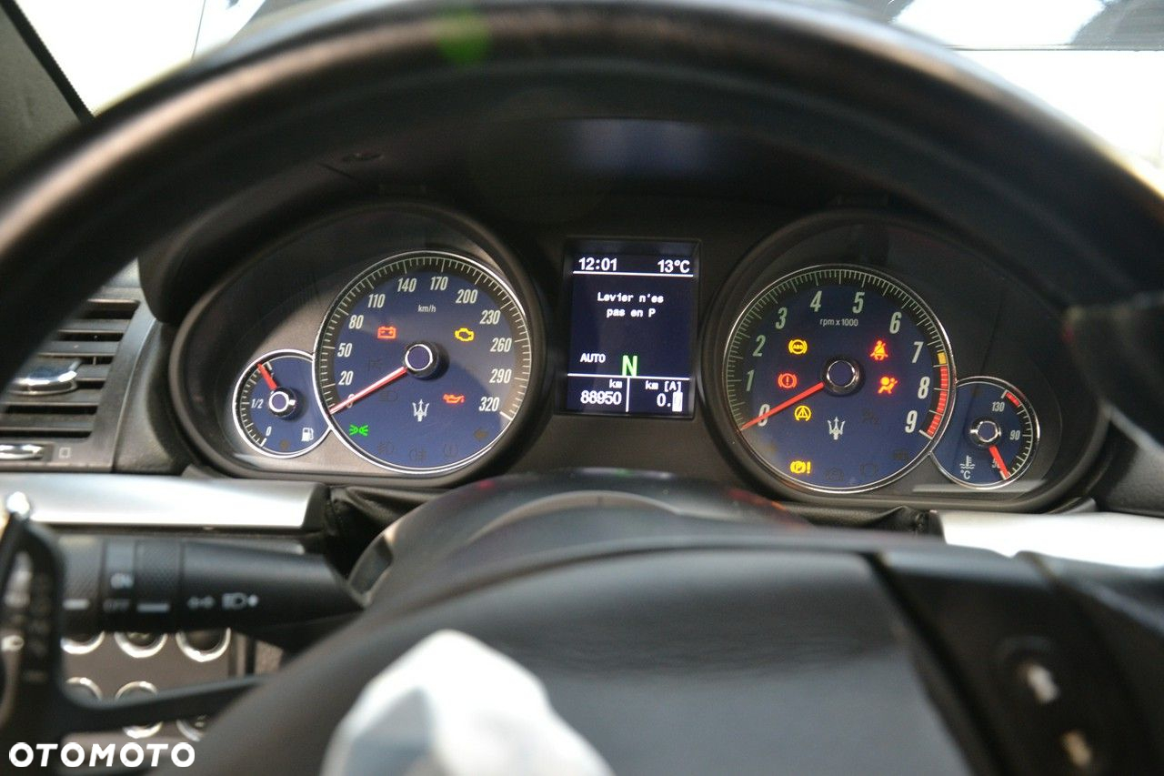 Maserati GranTurismo - 30