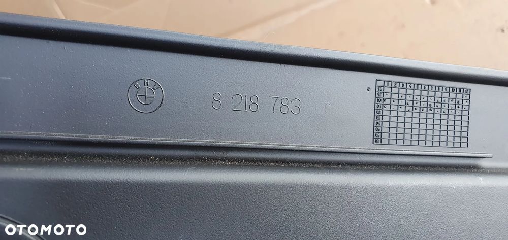 Osłona tapicerka klapy bagażnika BMW 3 E46 Kombi 8218783 - 6