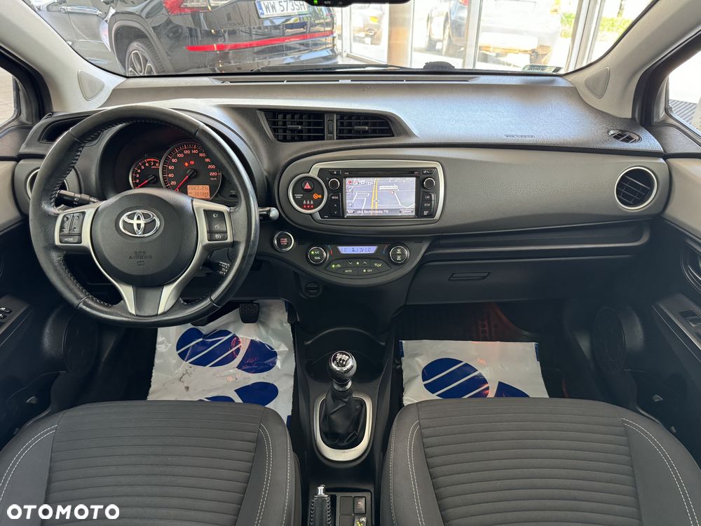 Toyota Yaris 1.33 Prestige - 24