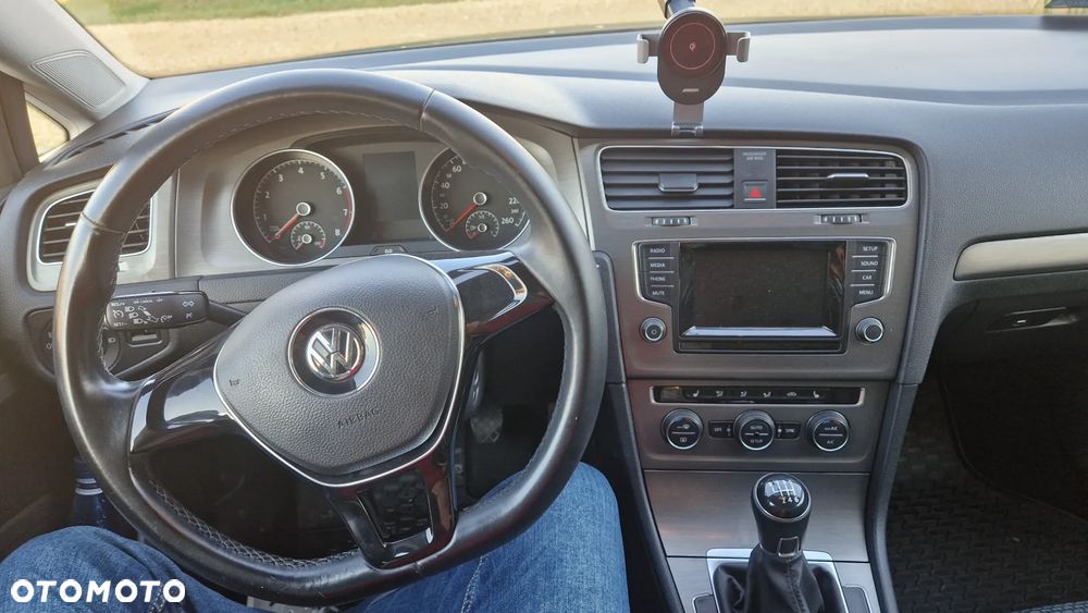 Volkswagen Golf VII 1.2 TSI BMT Comfortline - 10