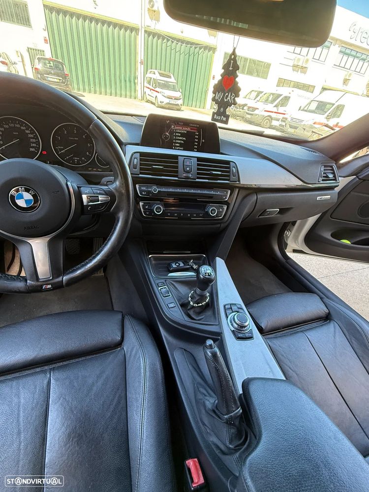 BMW 420 d Pack M - 16