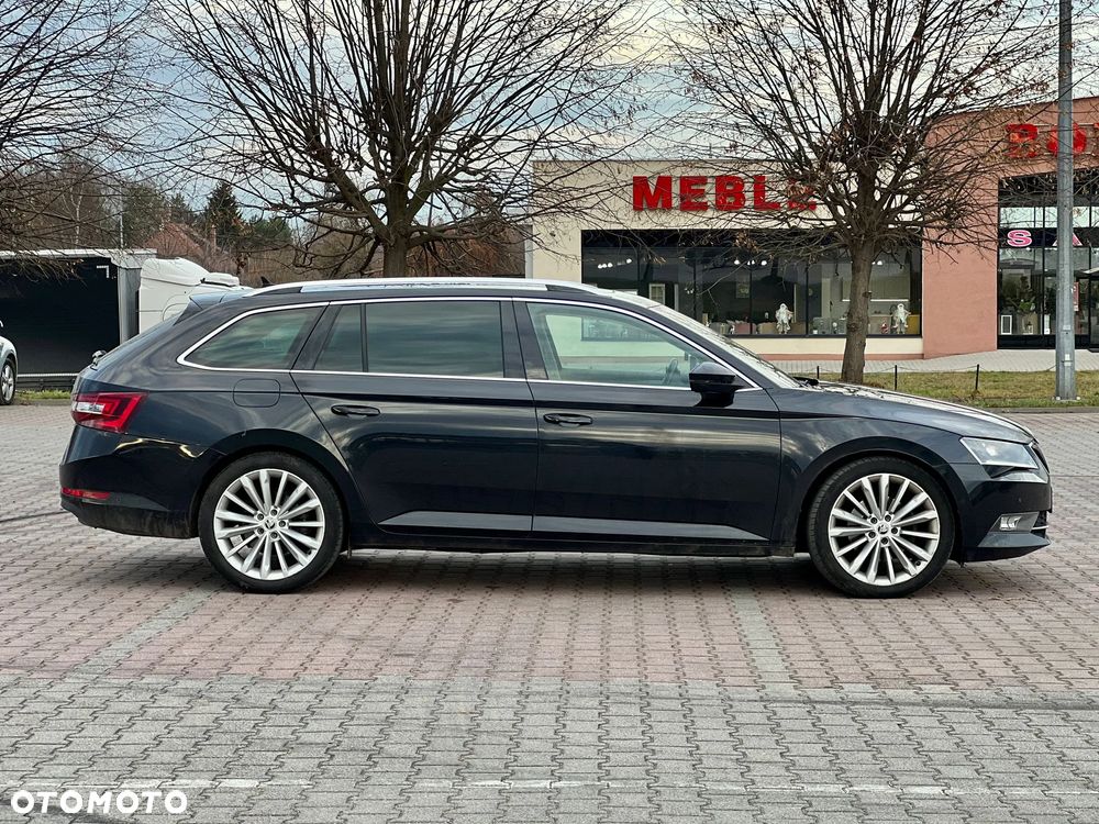 Skoda Superb 2.0 TDI L&K DSG - 8