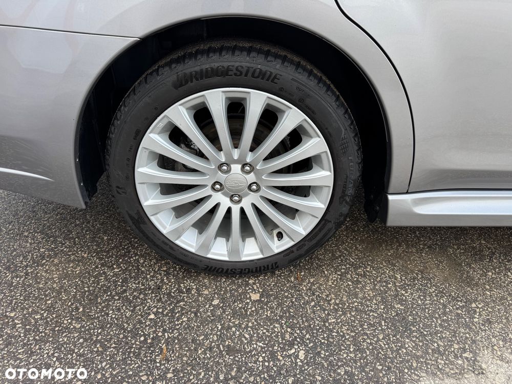 Subaru Legacy 2.5i Lineartronic Sport - 38