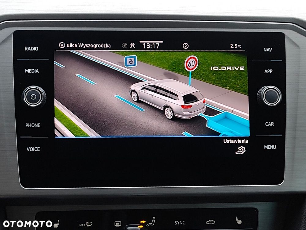 Volkswagen Passat Variant 2.0 TDI EVO Business DSG - 30