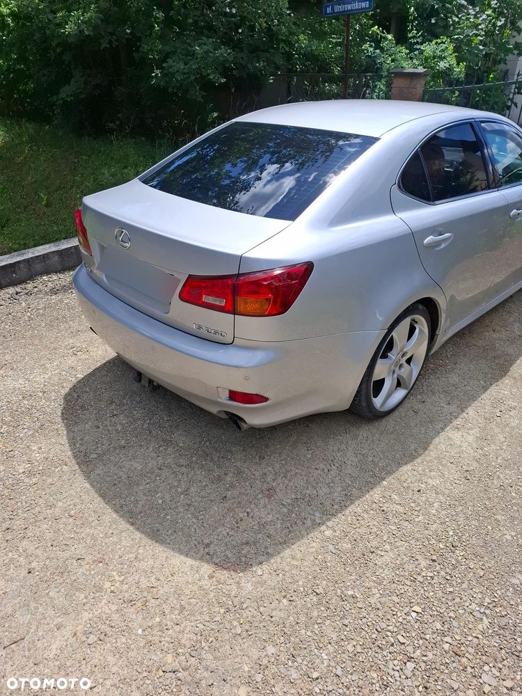 Lexus IS 250 Sport - 12
