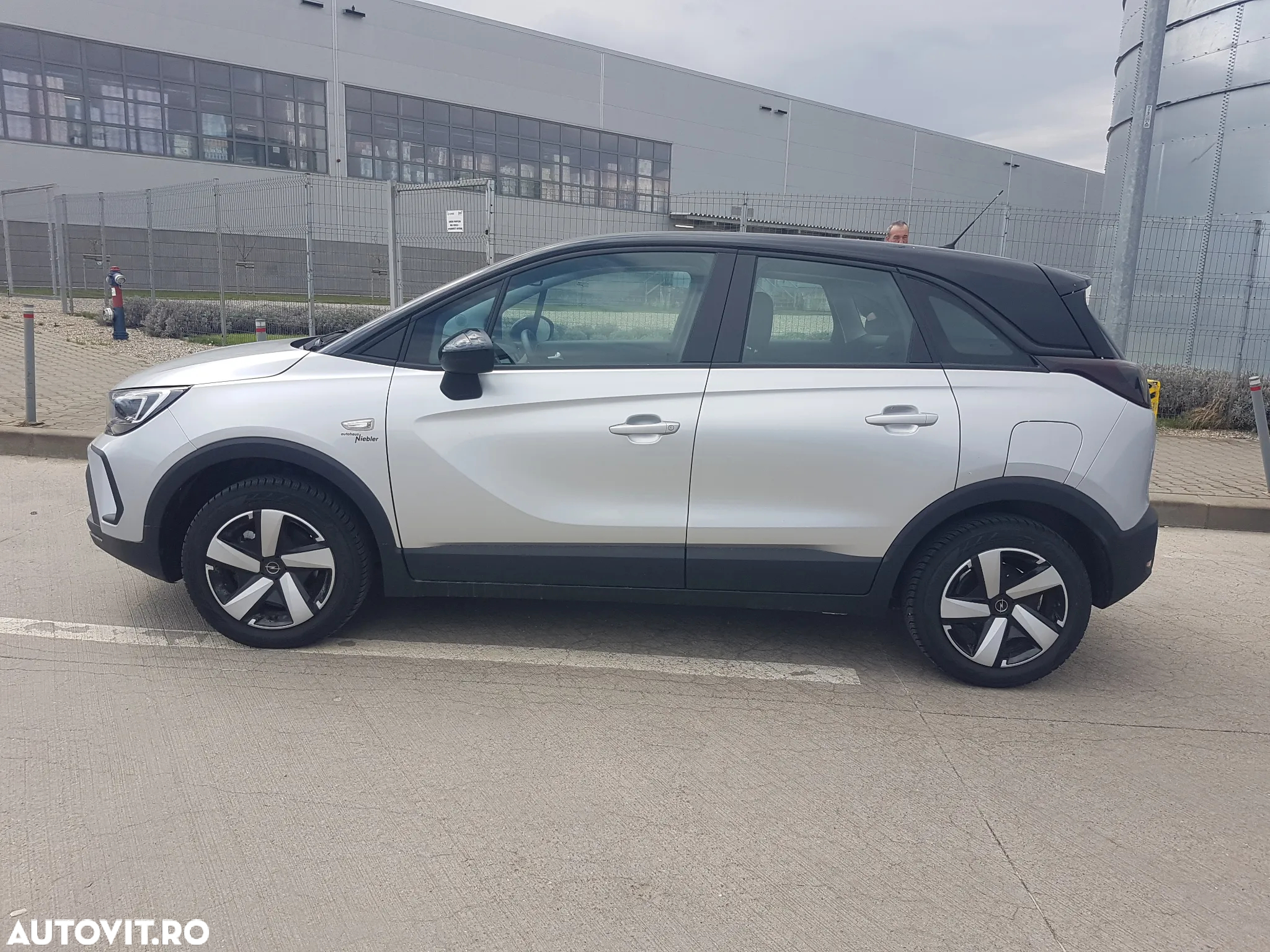 Opel Crossland 1.2 Edition - 4