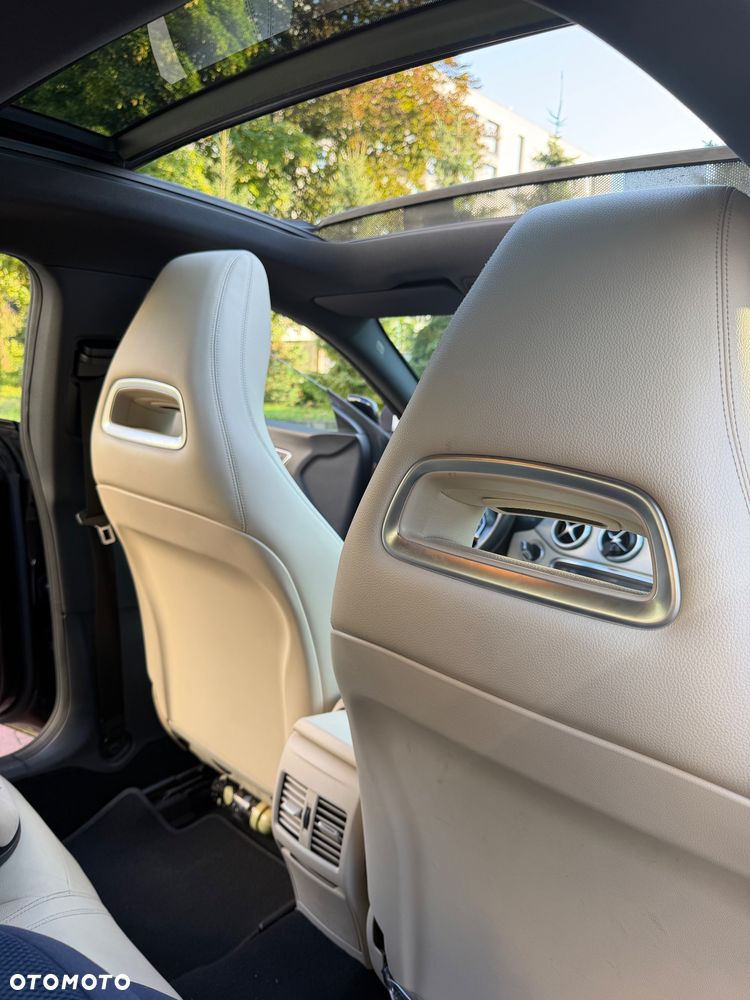 Mercedes-Benz CLA 250 Sport 7G-DCT - 15