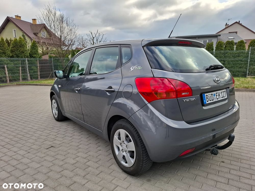 Kia Venga 1.4 CVVT Fifa World Cup Edition - 5