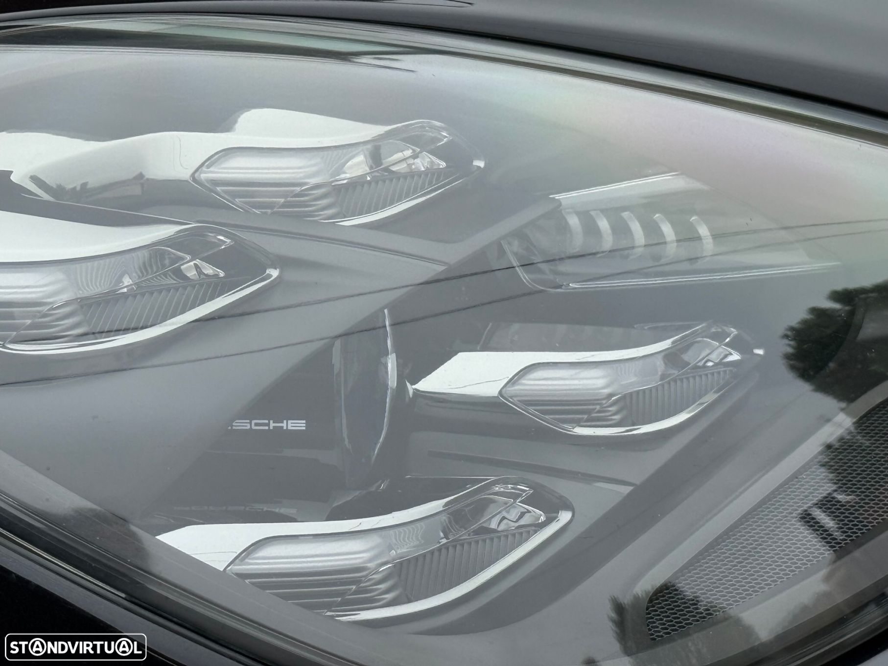 Porsche Cayenne Coupé E-Hybrid - 11