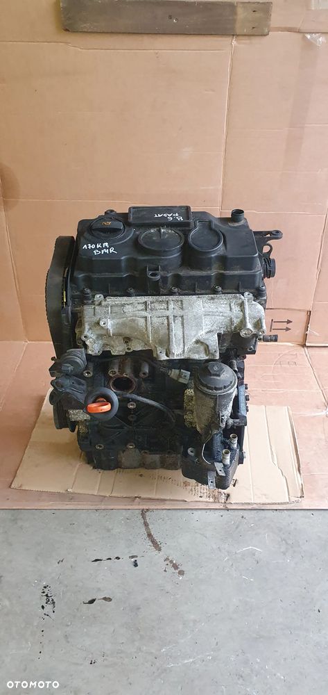 Silnik słupek blok silnika VW Passat B6 2.0 TDI BMR - 2