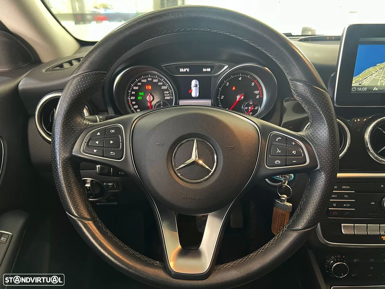 Mercedes-Benz CLA 180 d Shooting Brake Urban - 8