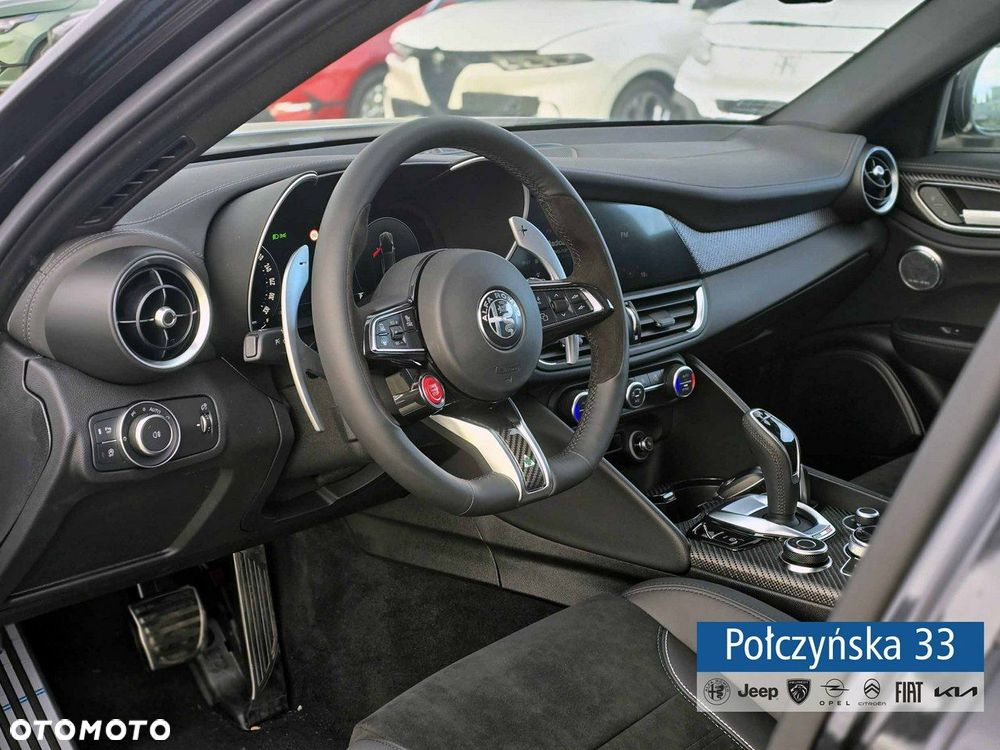 Alfa Romeo Giulia - 10