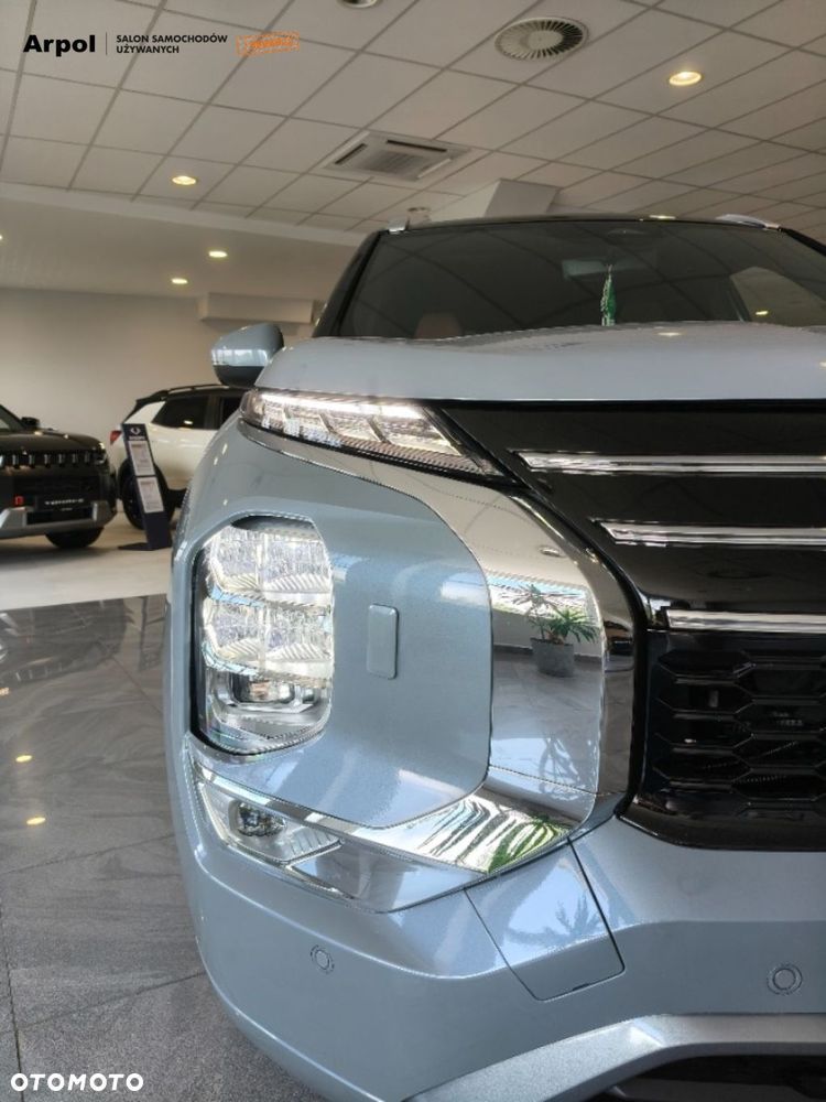 Mitsubishi Outlander Instyle Plus - 6