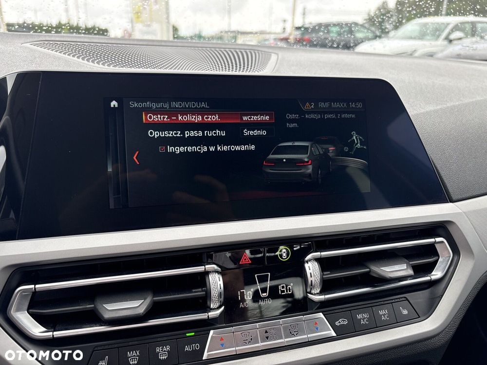 BMW Seria 3 318i - 29