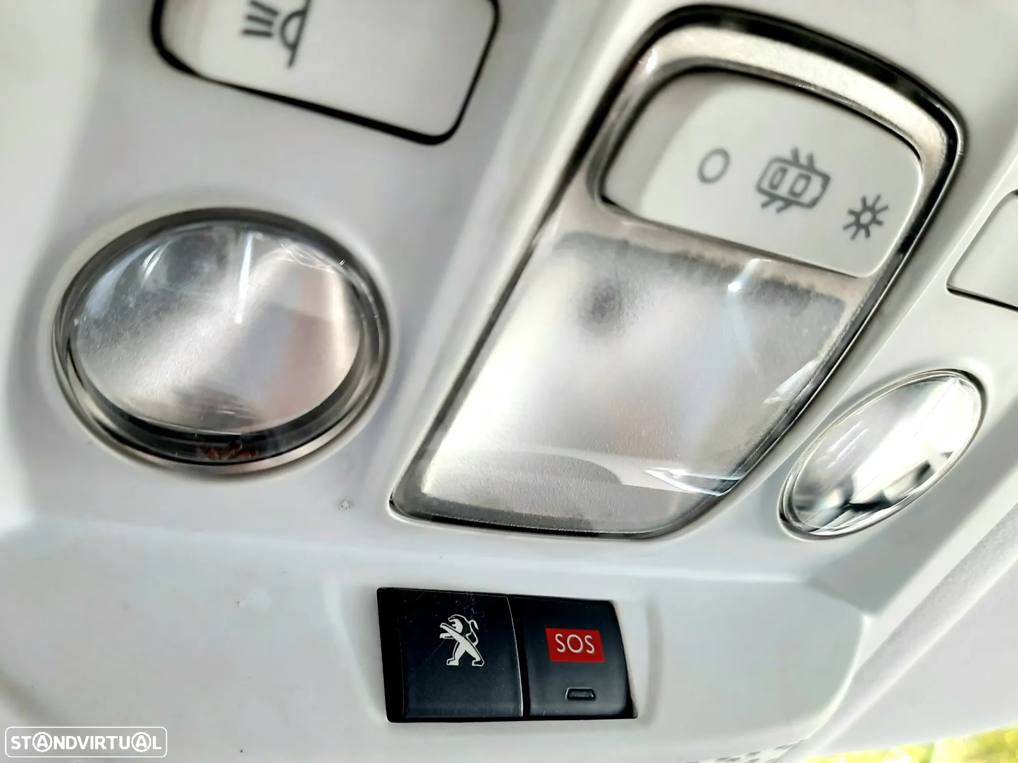 Peugeot 2008 1.6 e-HDi Allure - 15