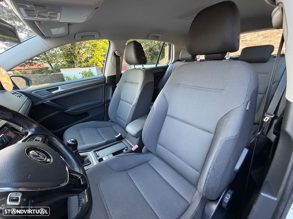 VW Golf 1.6 TDi BlueMotion Comfortline - 14