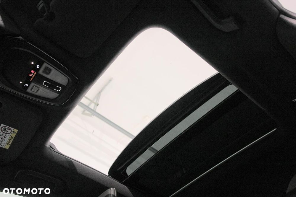 Volvo S60 B5 B AWD Ultimate Dark - 27