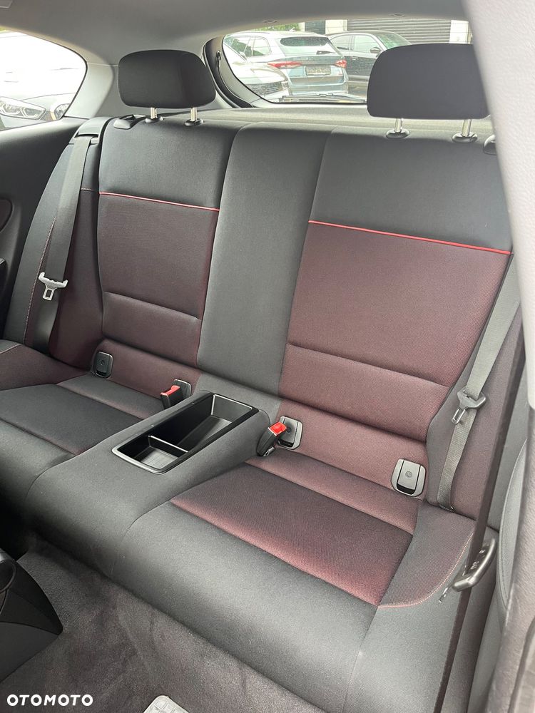 BMW Seria 1 118i - 11