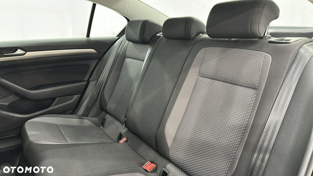 Volkswagen Passat 1.5 TSI EVO Essence DSG - 12