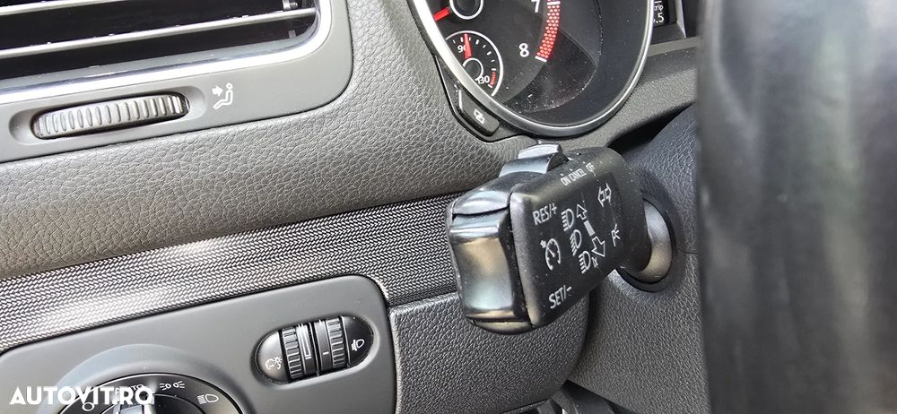 Volkswagen Golf 1.4 TSI DSG Style - 17