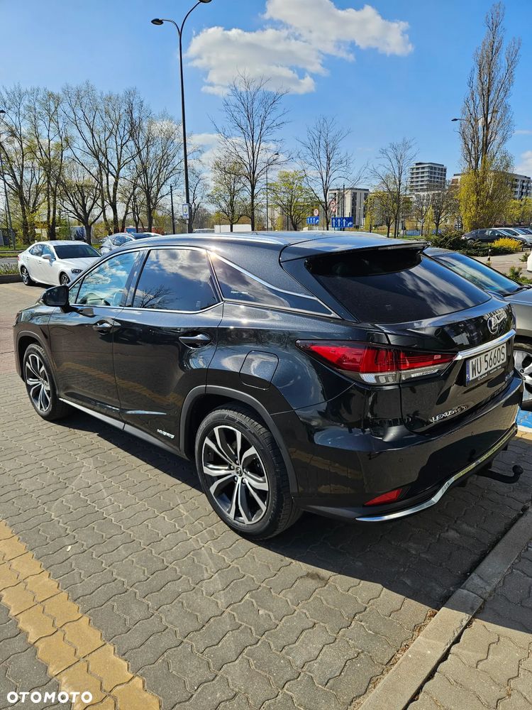 Lexus RX - 9