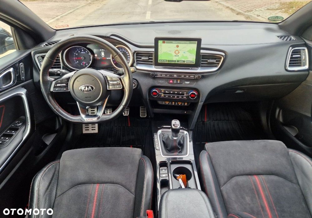 Kia ProCeed 1.6 T-GDI GT - 29