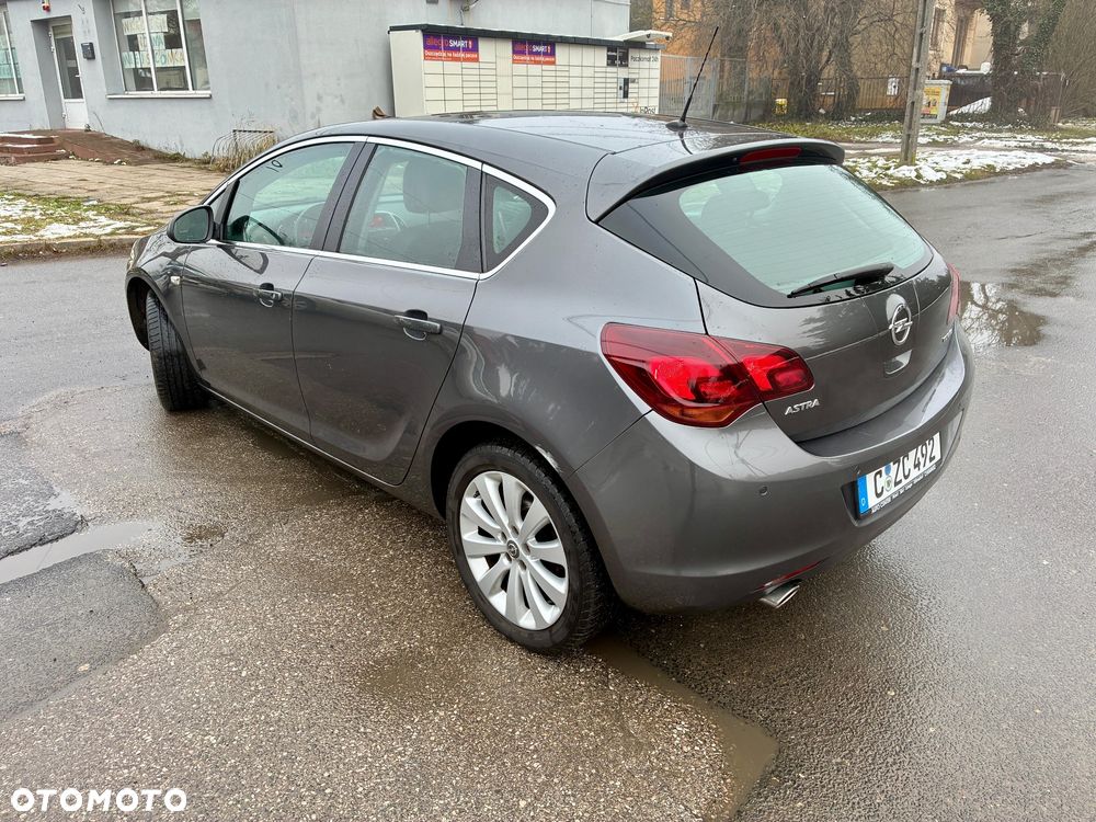Opel Astra 1.4 Turbo Cosmo - 3