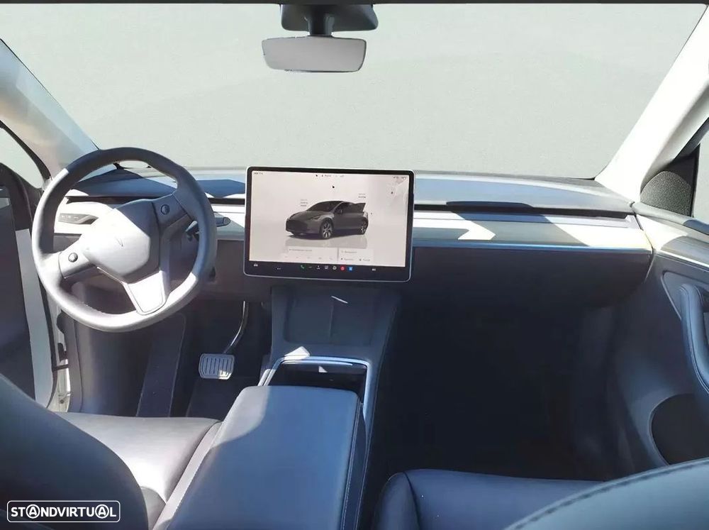 Tesla Model Y Standard - 7