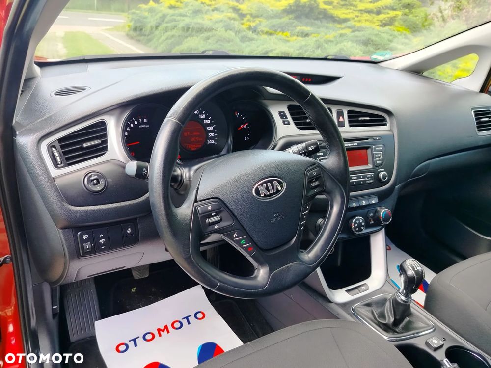 Kia Ceed 1.4 CVVT SW LX - 22