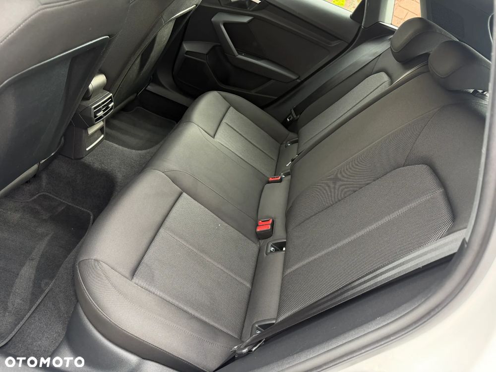 Audi A3 Sportback 35 TFSI mHEV S tronic - 34