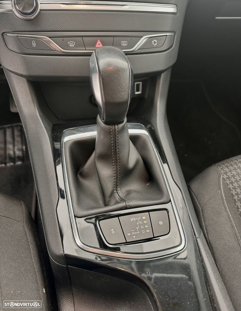 Peugeot 308 SW BlueHDi 120 EAT6 Stop & Start Allure - 11