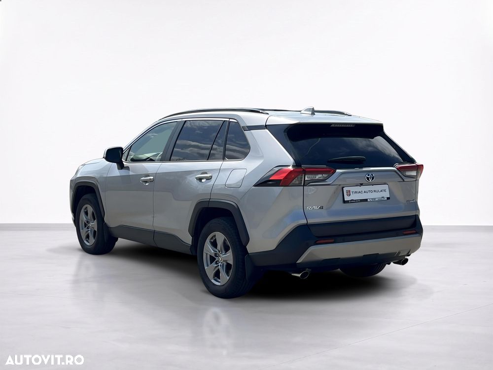 Toyota RAV4 - 5