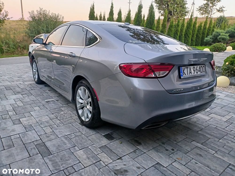 Chrysler 200 - 4
