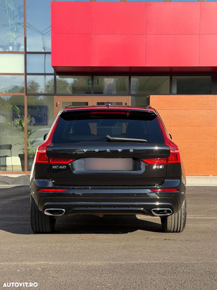 Volvo XC 60 B5 MHEV AWD R-Design - 18