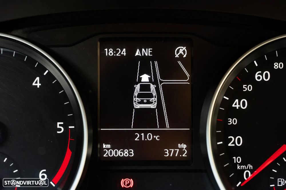 VW Passat Variant 1.6 TDI SCR DSG Business - 22