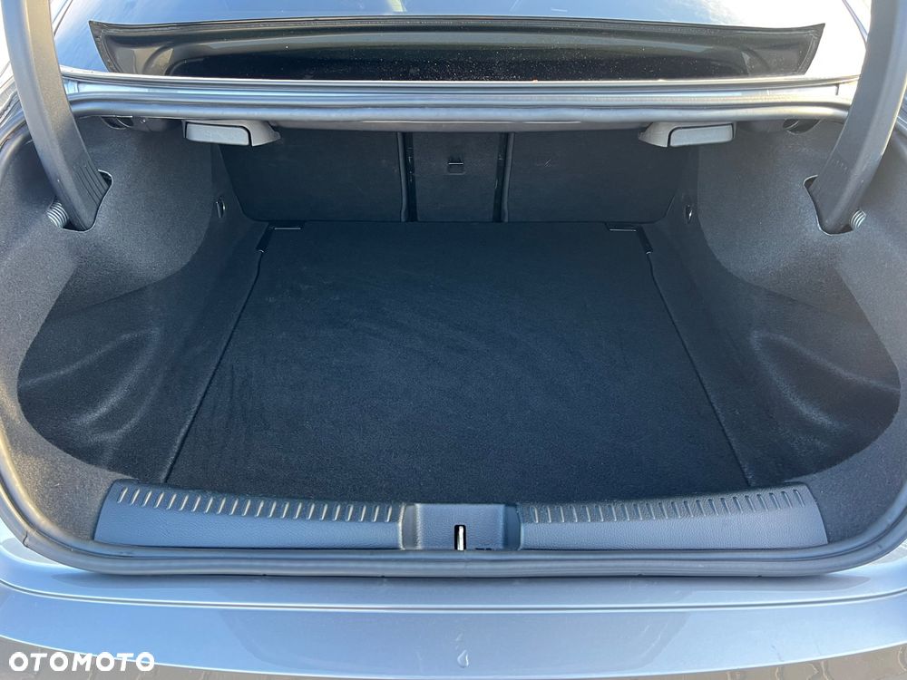 Mercedes-Benz CLA 250 4-Matic AMG Line 7G-DCT - 9