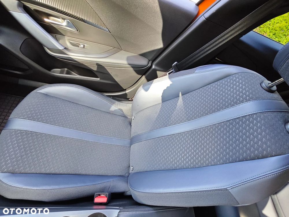 Peugeot 2008 PureTech 130 Allure Pack - 17