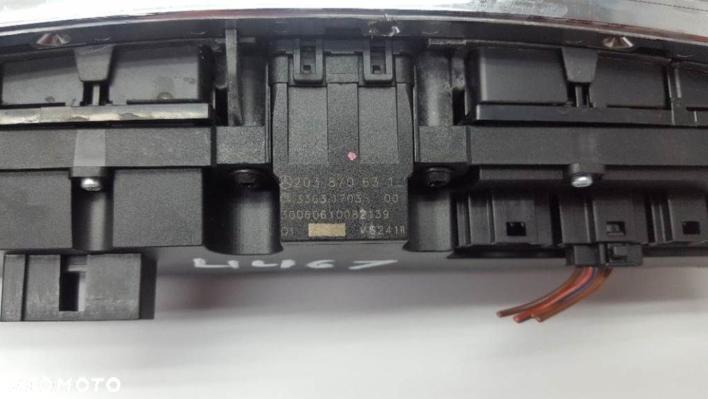 PANEL ŚRODKOWY PRZYCISKI DEKOR AWARYJNE MERCEDES W203 2038706310 - 6