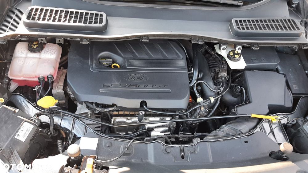 Ford Kuga 1.5 EcoBoost 2x4 Titanium - 29