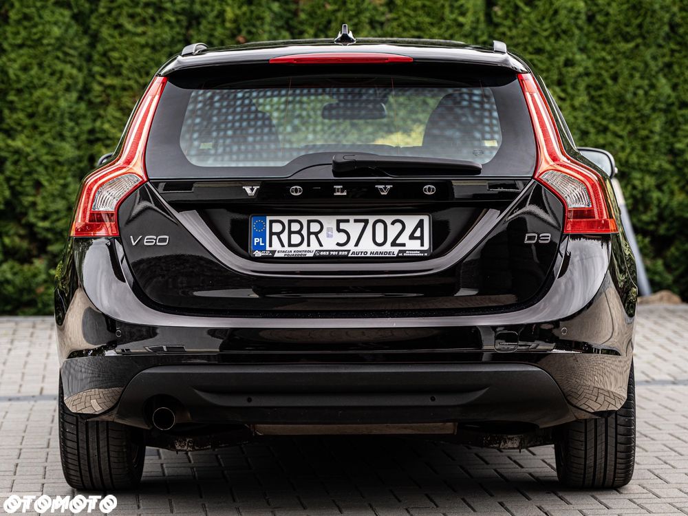 Volvo V60 D4 Momentum - 20