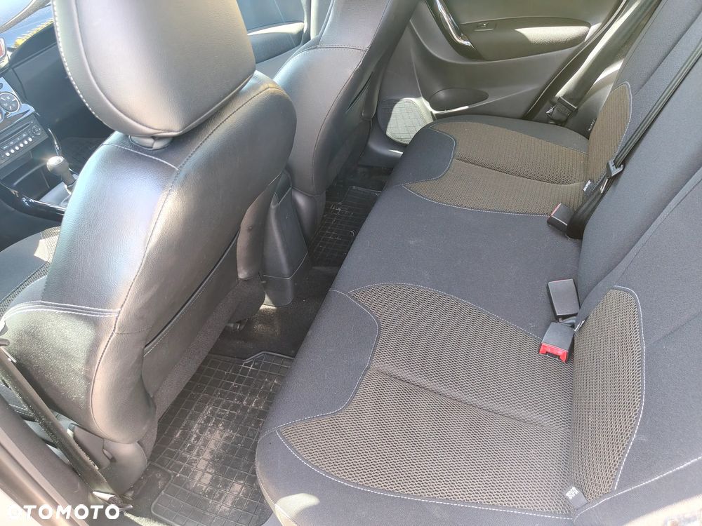 Citroën C3 Pure Tech (VTi) 82 Exclusive - 18