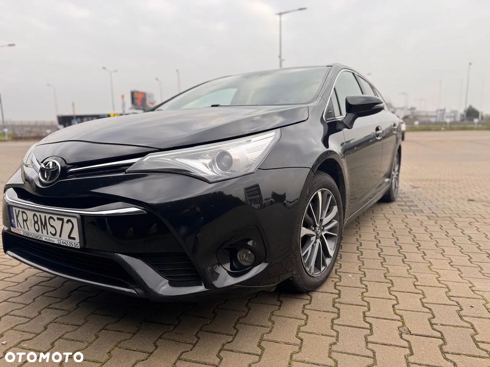 Toyota Avensis 2.0 D-4D Premium - 10