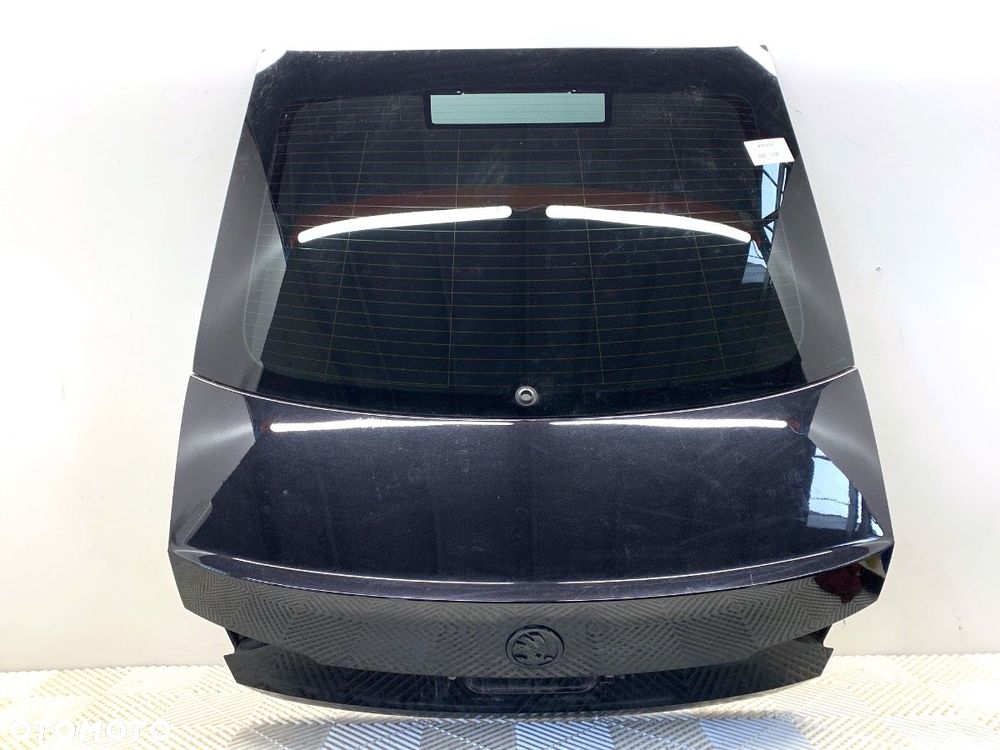 KLAPA TYŁ LF9R SKODA SUPERB III (3V3) 2015 - 2022 2.0 TDI 110 kW [150 KM] olej napędowy 2015 - - 1