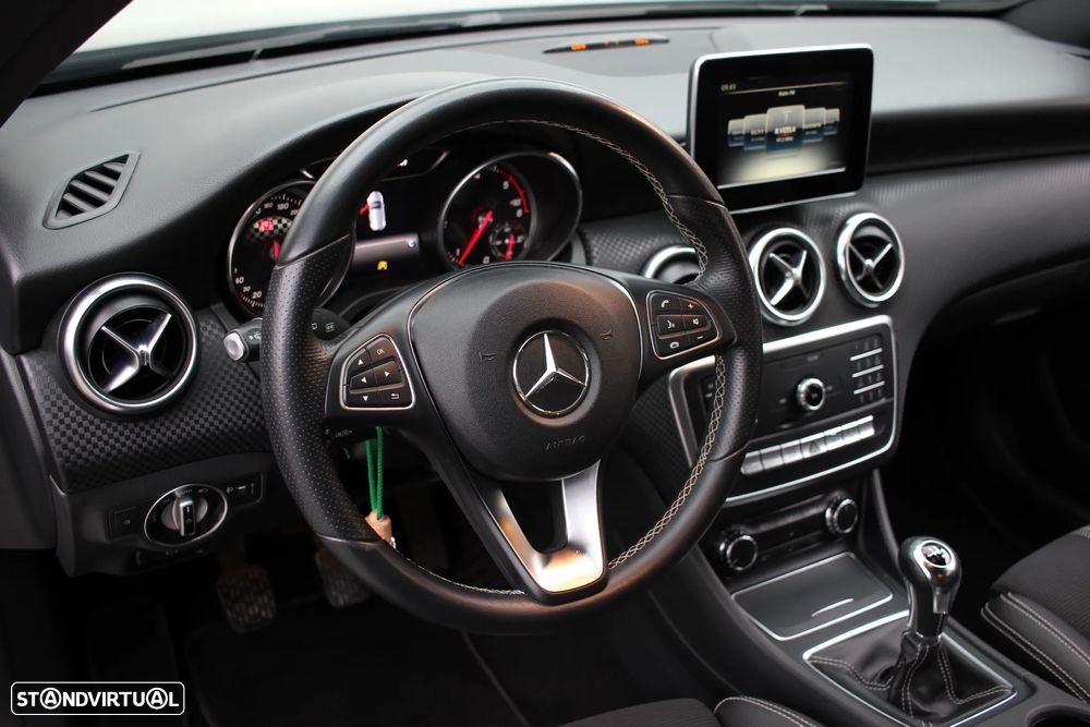 Mercedes-Benz A 180 d Fleet Pack Urban - 12