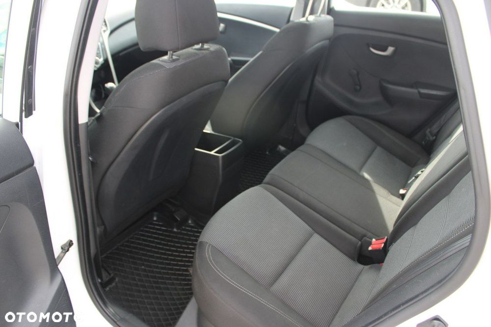 Hyundai i30 - 11