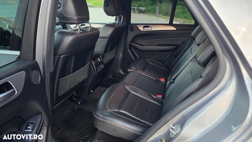 Mercedes-Benz ML - 10