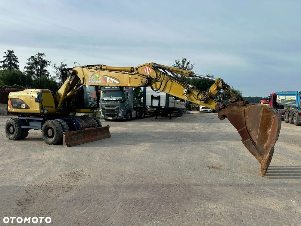 Caterpillar 318 D